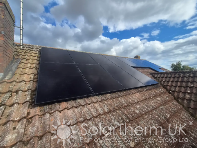 Solar installation on a property in Barnston, Essex